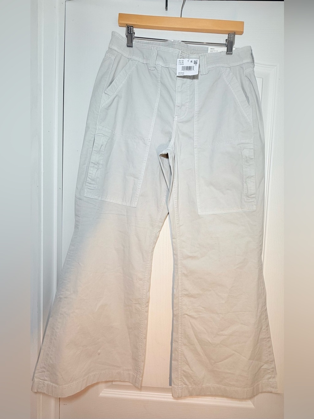 American Eagle LOW-RISE BAGGY FLARE 8 29W SHORT LOW RISE STRETCH Pants